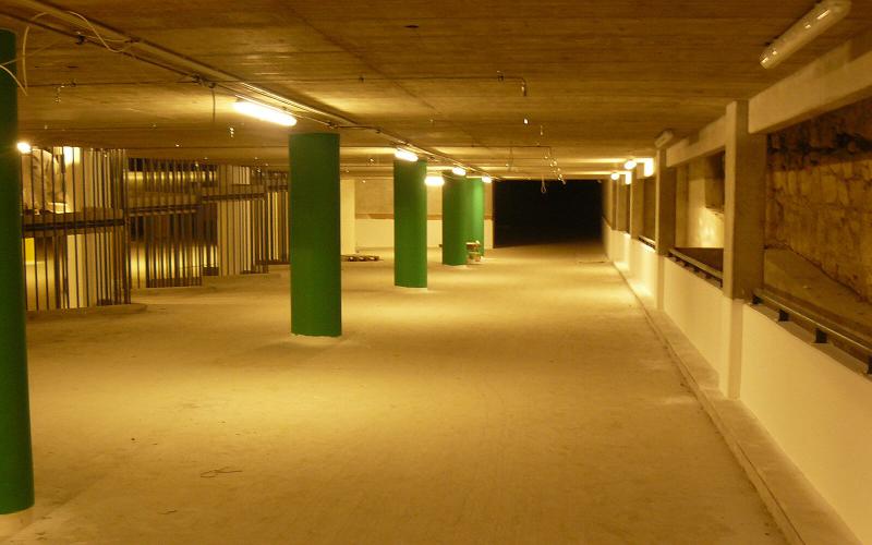 Budavári Csikós yard (underground garage)